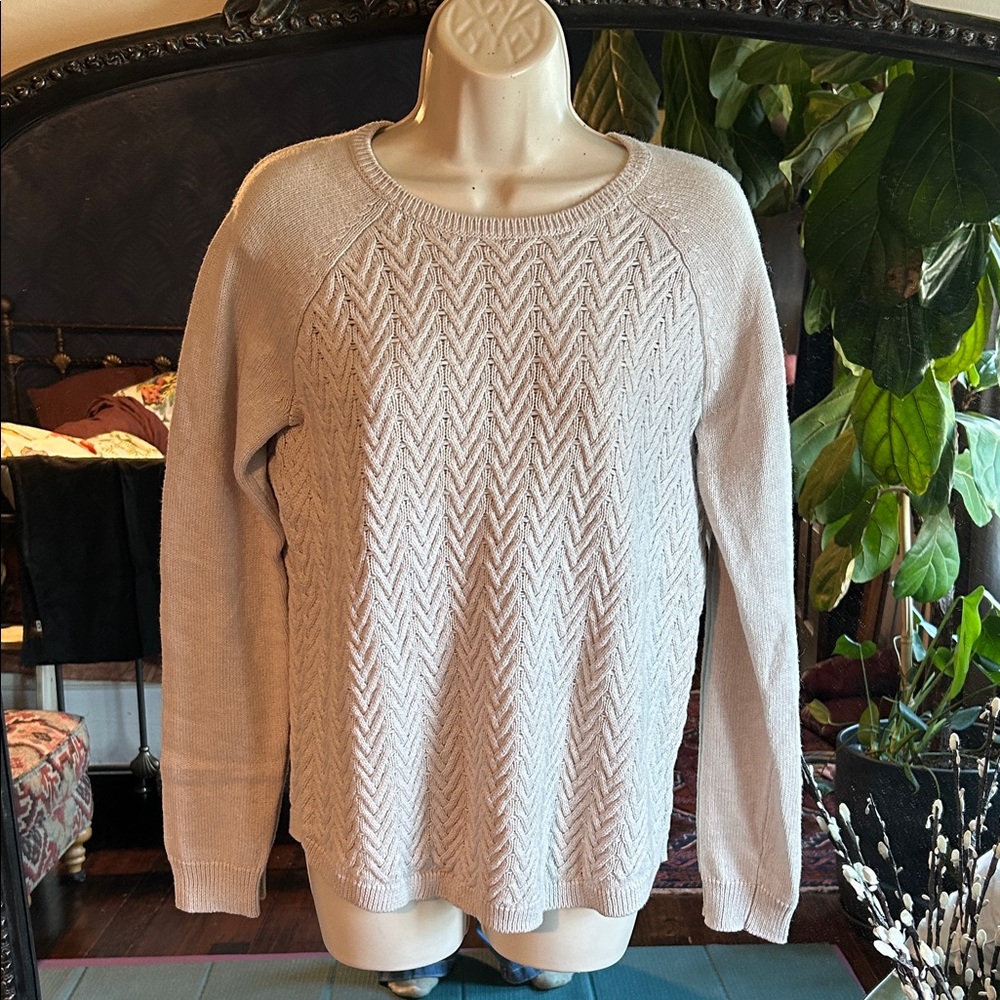 The White Company merino/ cotton mix ecru sweater. 6.